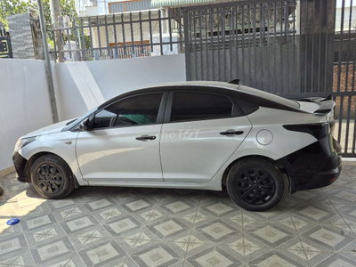 Hyundai Accent 2024 Trắng 90000 km