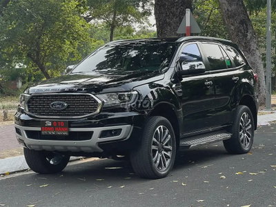 Ford Everest 2020 Titanium AT 4x4 70000 km Đen