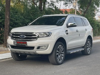 Ford Everest 2019 Titanium AT 4x2 Trắng