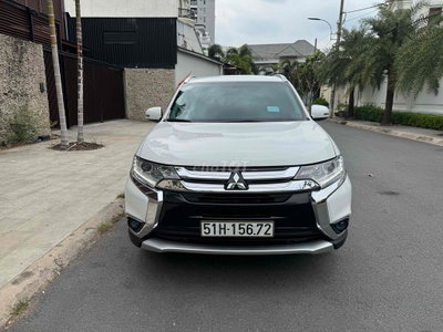Mitsubishi Outlander 2019 7 chỗ Trắng