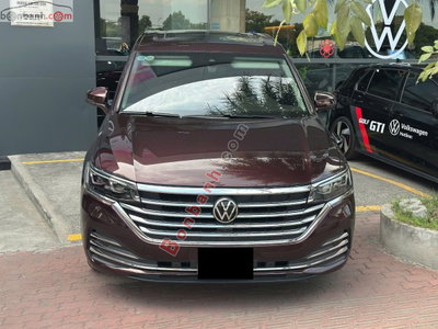 Xe Volkswagen Viloran Luxury 2023