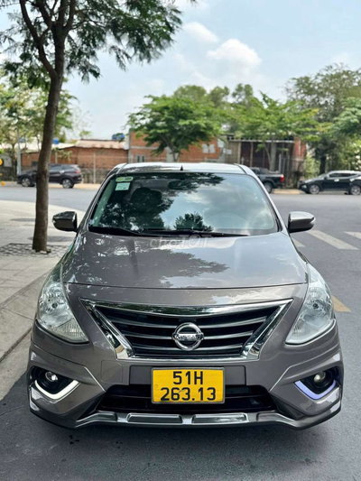 Nissan Almera Xám 5 chỗ