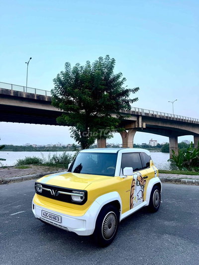 Xe điện VinFast VF3 2024 Vàng trắng