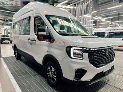 Xe Ford Transit Premium 2026