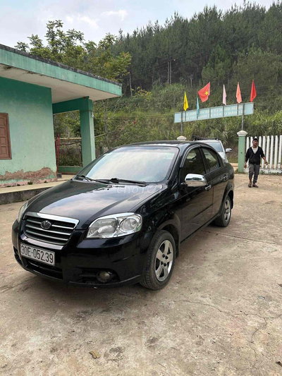 Daewoo Gentra Đen Số sàn 5 chỗ