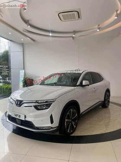 Xe VinFast VF8 Plus AWD 2026