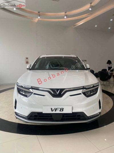 Xe VinFast VF8 Plus AWD 2026