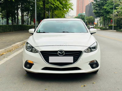 Mazda 3 2016 1.5 AT Trắng 7 vạn km