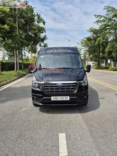 Xe Ford Transit Limousine 2023