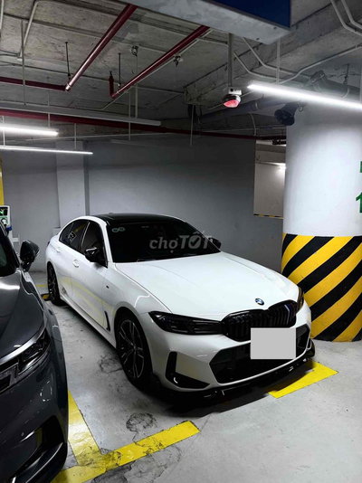 BMW 330i LCI 2023 Trắng 18000 km