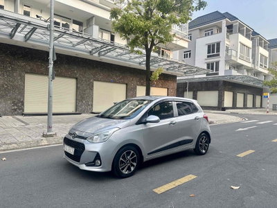 Hyundai Grand i10 Bạc