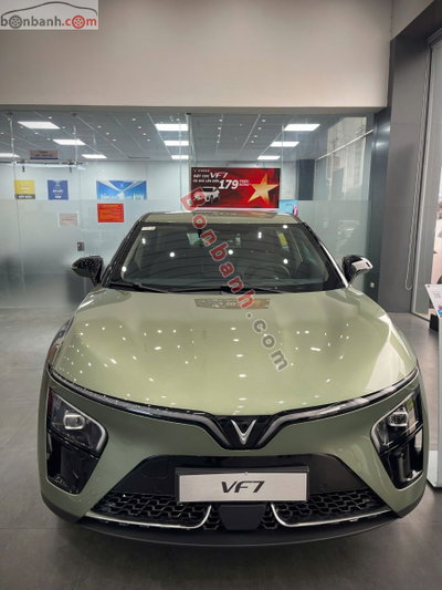 Xe VinFast VF7 Plus AWD 2023