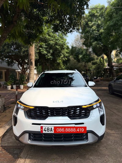 Kia Sonet 2025 Luxury 6000km Trắng