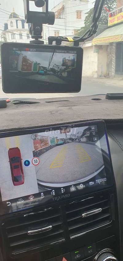Toyota Vios Số sàn Vàng cát