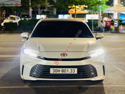 Xe Toyota Camry 2.5 HEV Top 2025