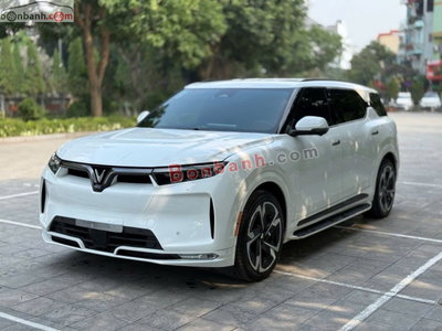 Xe VinFast VF9 Plus 7S 2024