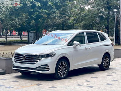 Xe Volkswagen Viloran Luxury 2025