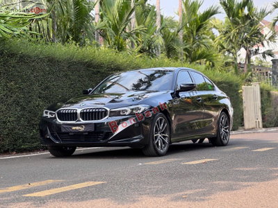 Xe BMW 3 Series 320i M Sport 2024
