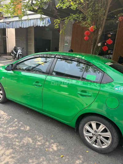 Toyota Vios Xanh lá 5 chỗ