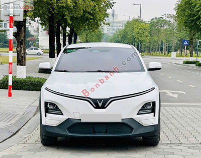 Xe VinFast VF6 Eco 2025