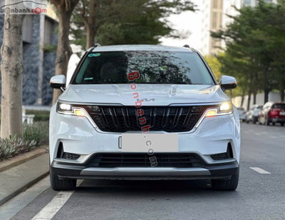 Xe Kia Carnival Luxury 2.2D 2023