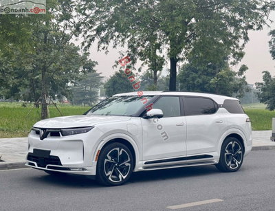 Xe VinFast VF9 Plus 7S 2025