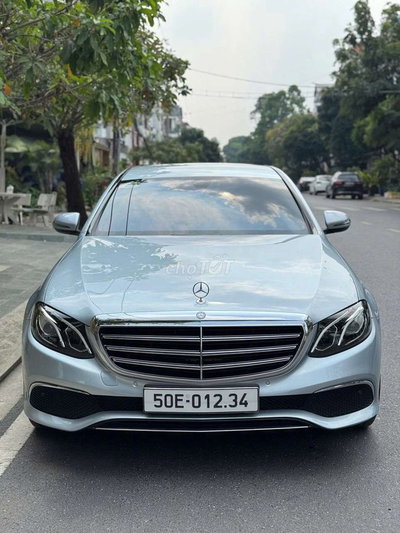 Mercedes E200 2017 Bạc 60000 km