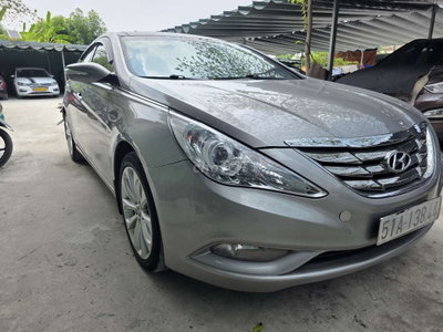 Hyundai Sonata 2011 Bạc