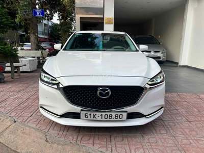 Mazda 6 2022 Premium 2.0 Trắng 29.000 Km