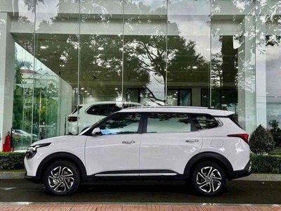 Kia Carens 2026, đủ màu giao ngay