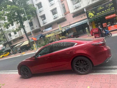 Mazda 6 Đỏ 2.5 Premium