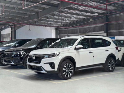 Honda BR-V 7 chỗ Trắng Km 50% Trước bạ