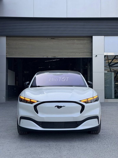 Ford Mustang Mach-E- chỉ 1ty699 xe sẵn-hỗ trợ bank