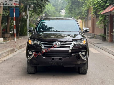 Xe Toyota Fortuner 2.4G 4x2 AT 2019