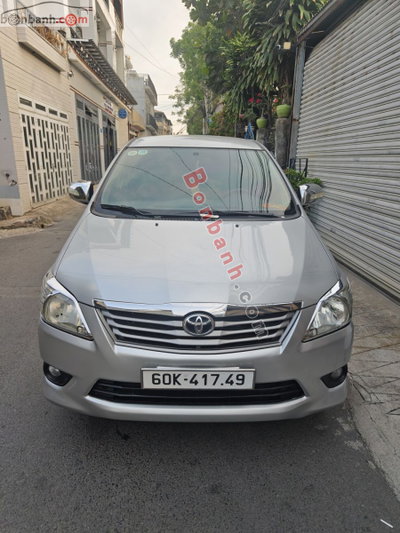 Xe Toyota Innova 2.0E 2013