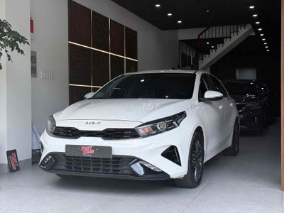 KIA K3 Luxury 2024 đi 9.500 km cực mới một chủ