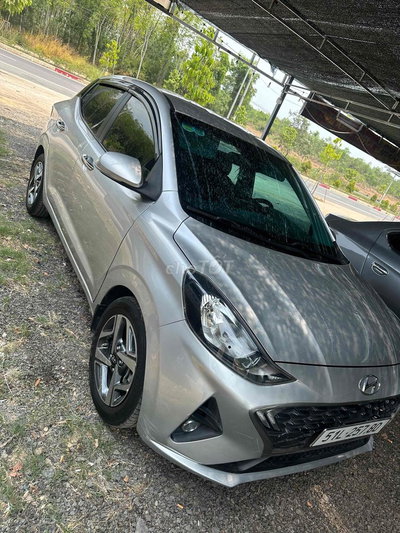 Hyundai Grand i10 2021 Bạc