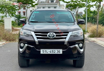 Xe Toyota Fortuner 2.7V 4x2 AT 2019