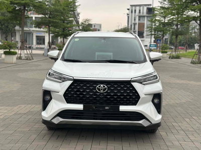Toyota Veloz Cross 1.5 CVT - Odo 70000km