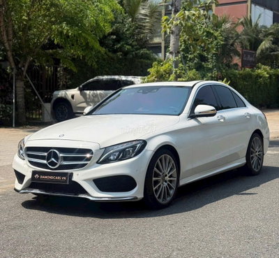 Mercedes-Benz C300 AMG 2017 Trắng