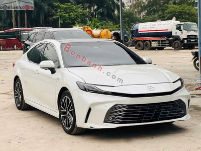 Xe Toyota Camry 2.5 HEV Top 2025