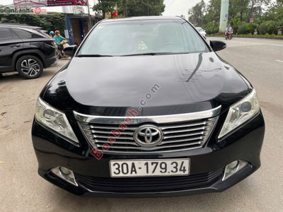 Xe Toyota Camry 2014
