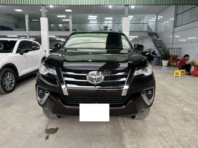 Toyota Fortuner 2.4G 4x2 AT 2020 Đen
