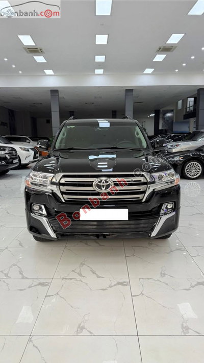 Xe Toyota Land Cruiser 4.6 V8 2020