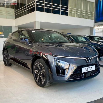 Xe VinFast VF7 Plus 2026