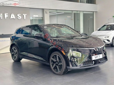 Xe VinFast VF7 Plus 2026