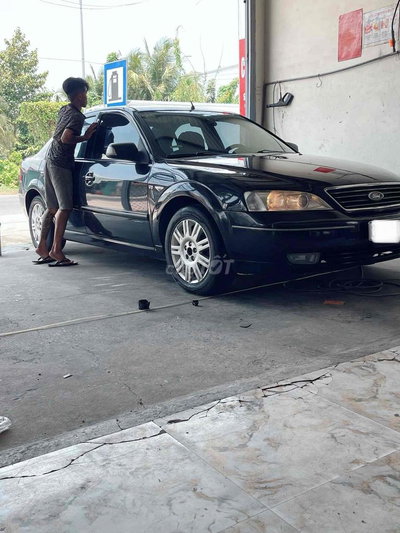Ford Mondeo Số tự động Đen