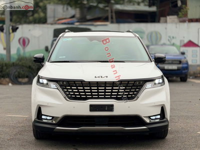 Xe Kia Carnival Signature 2.2D 2024