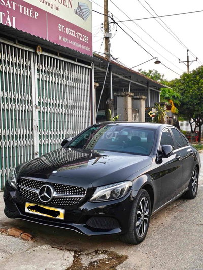 Mercedes-Benz C200 2015 Đen 7 vạn km