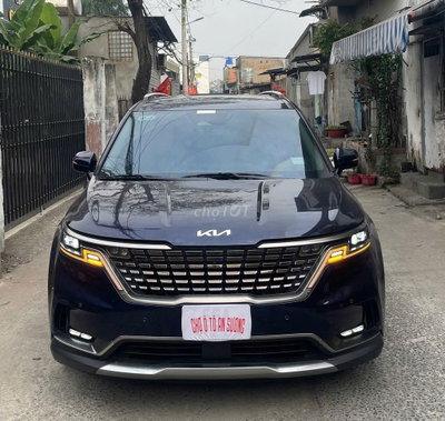 CARNIVAL SIGNATURE, ĐƯA TRƯỚC HƠN 200TR NHẬN XE